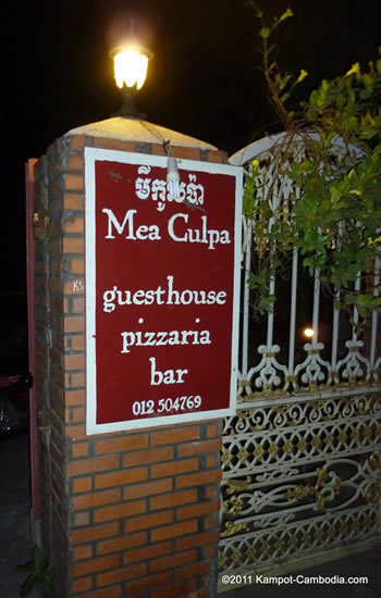 Mea Culpa Bar, Pizzeria and Guesthouse in Kampot, Cambodia.  Hotel.