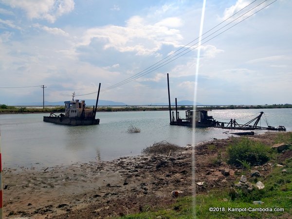 kampot international tourism port