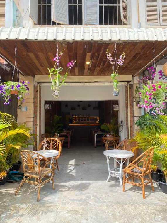 Green House Restaurant & Lounge in Kampot, Cambodia.