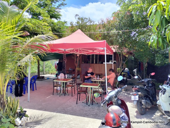 Bistrot Kampot Le Repare de Bacchus