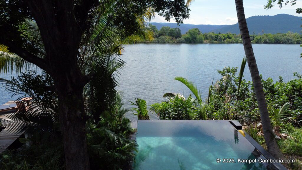 daya villa in kampot cambodia