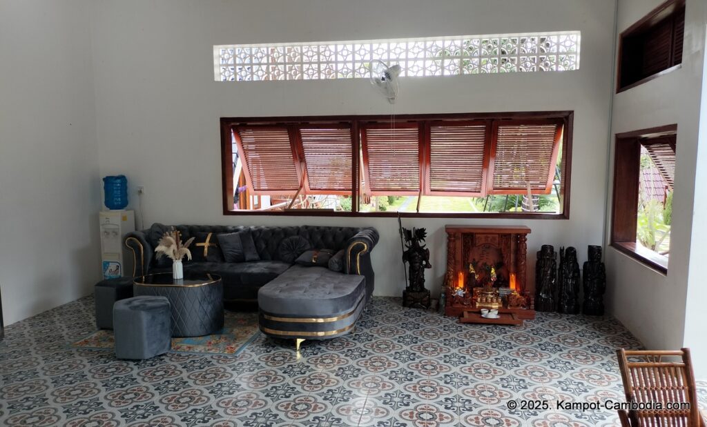 zodiac bungalows in kampot, cambodia