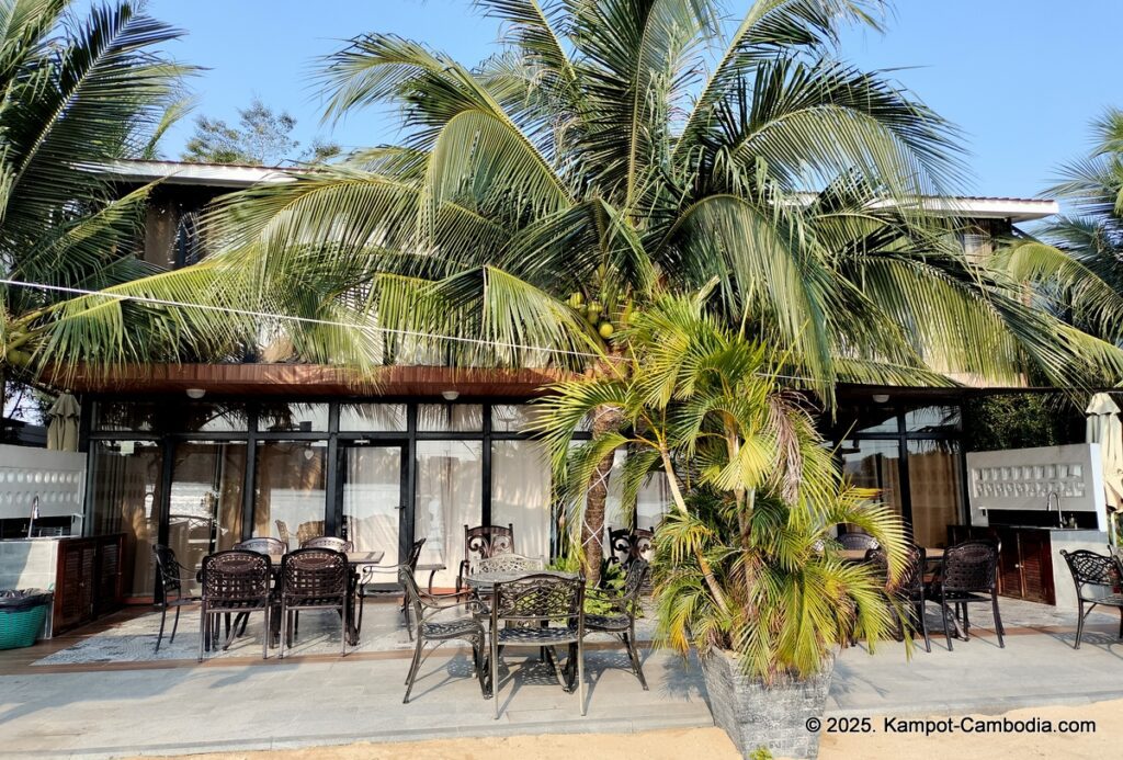 Kampot Riverside boutique in cambodia