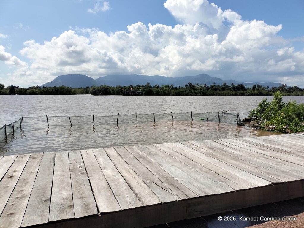 aland retreat fish island kampot cambodia