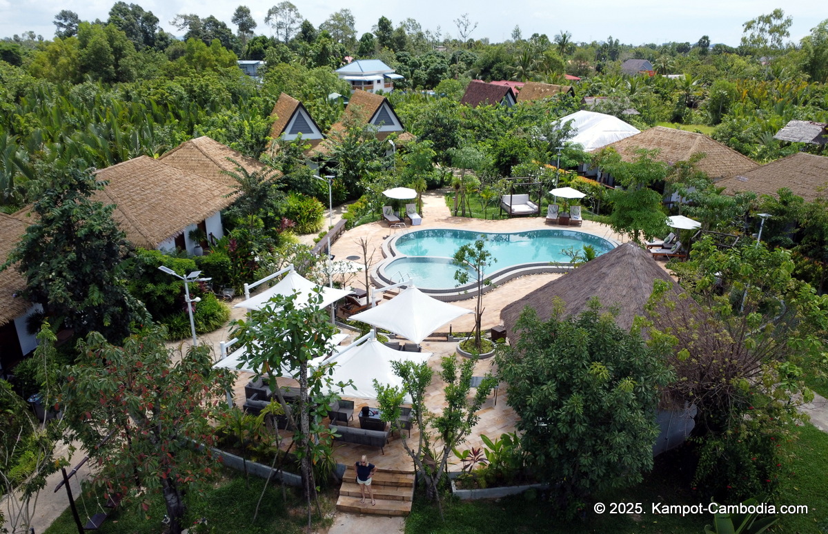 rivertree villa and resort in kampot cambodia