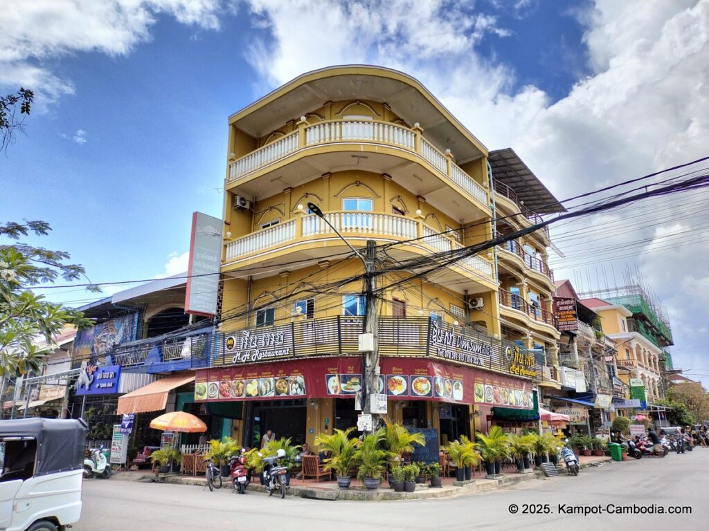 mh dimsum restaurant in kampot cambodia. chinese.