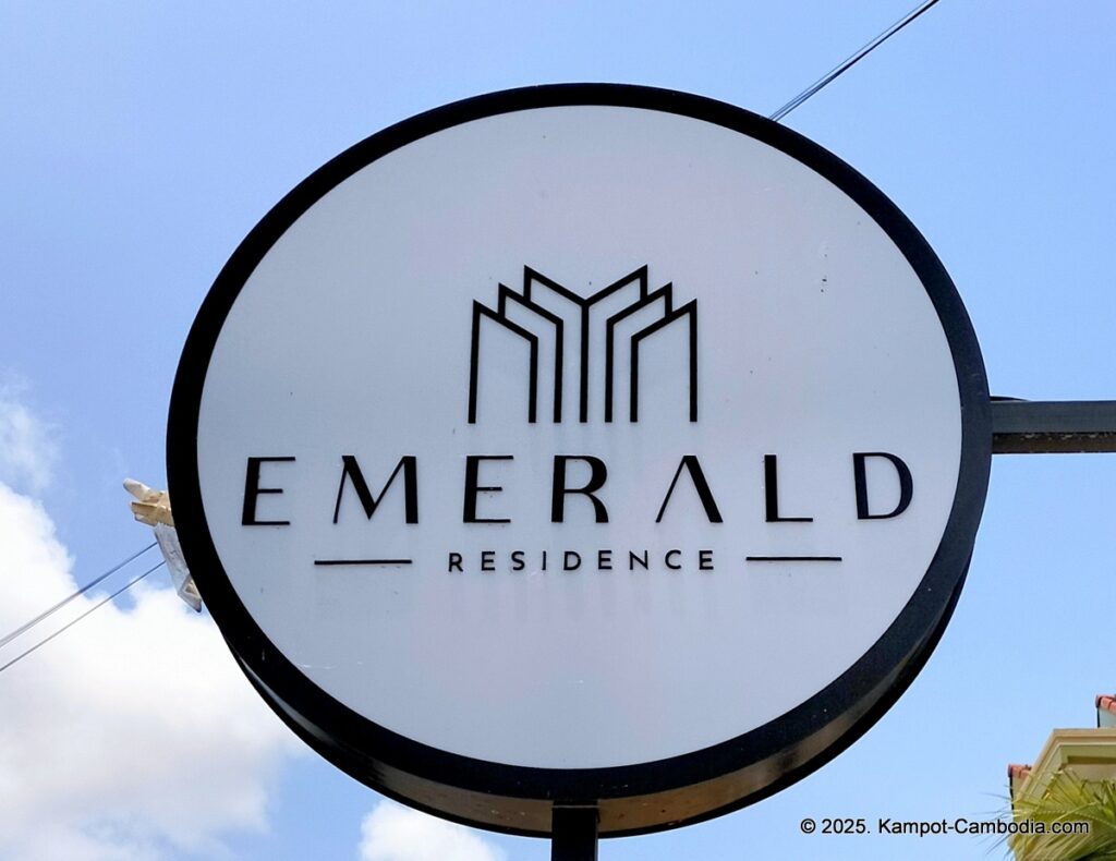 emerald residence in kampot cambodia