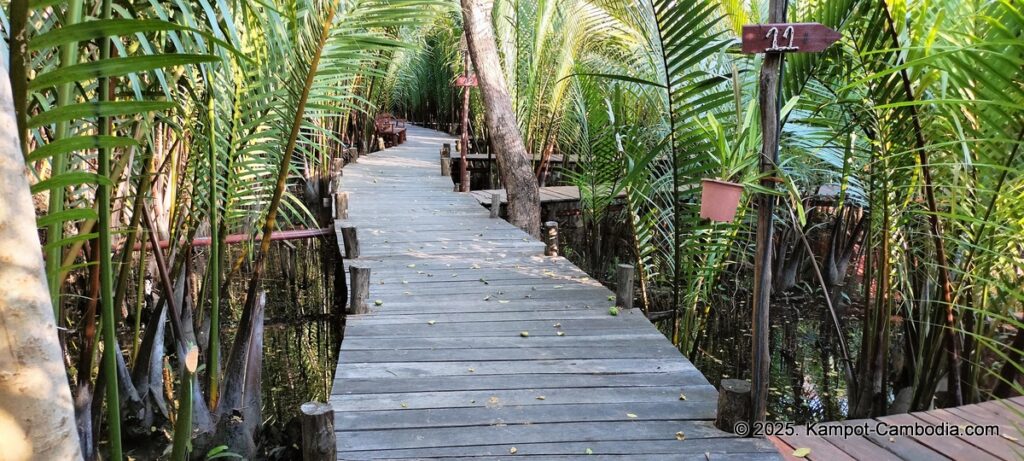 sloek chak bungalows in kampot cambodia