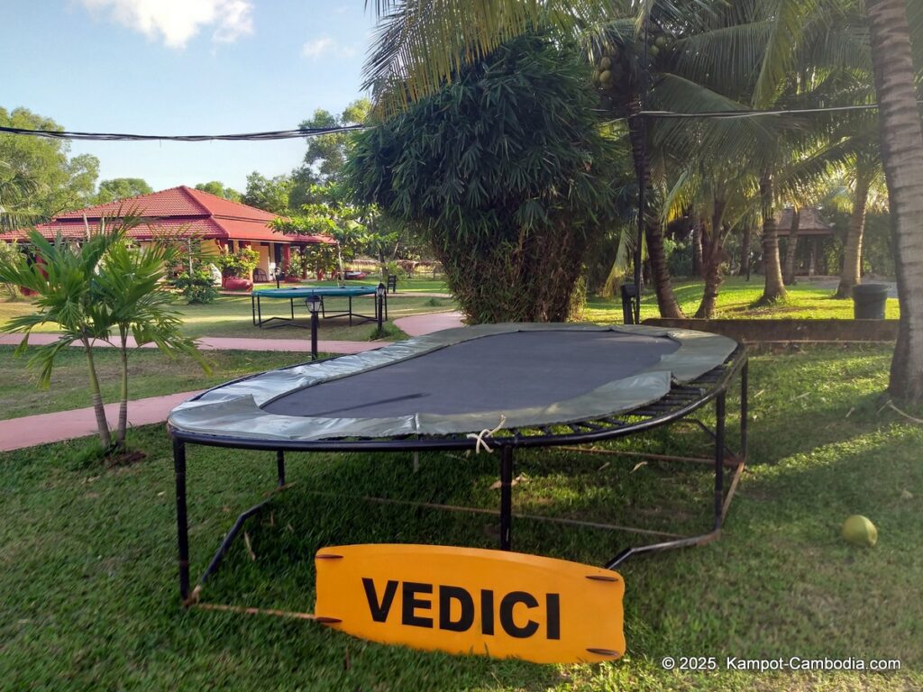 villa vedici in kampot cambodia