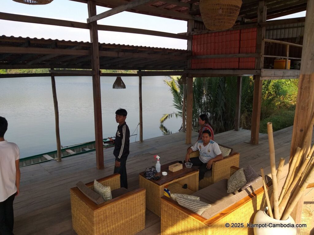 peam snea resort in kampot cambodia