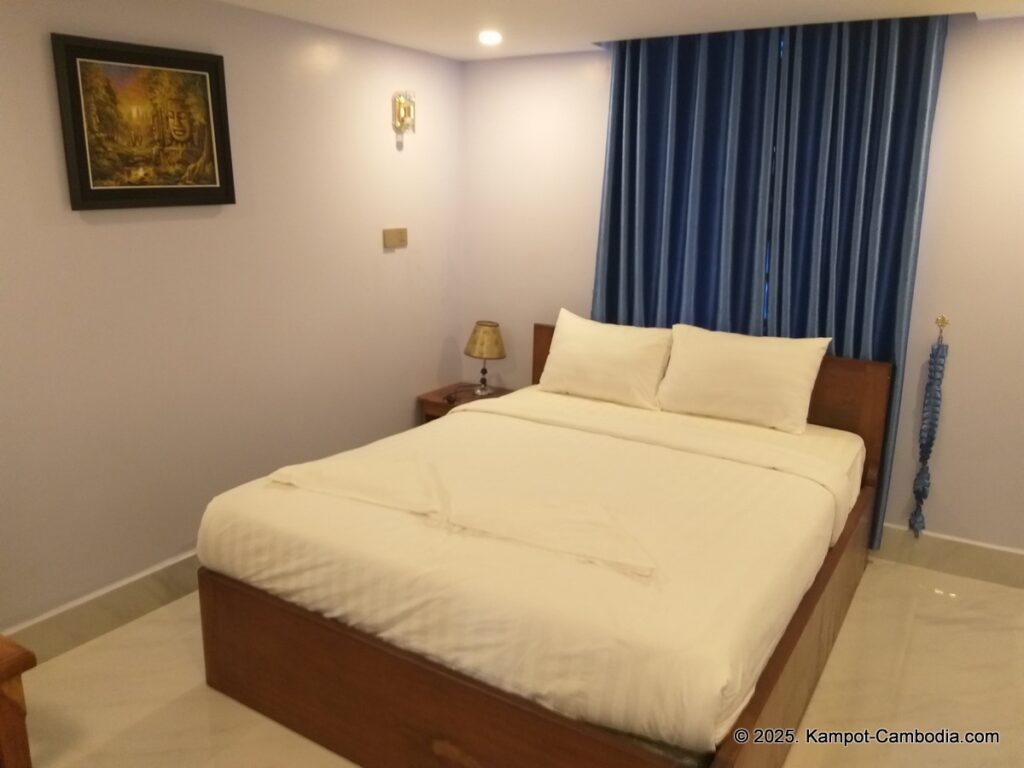 heng heng guesthouse and apartments in kampot cambodia