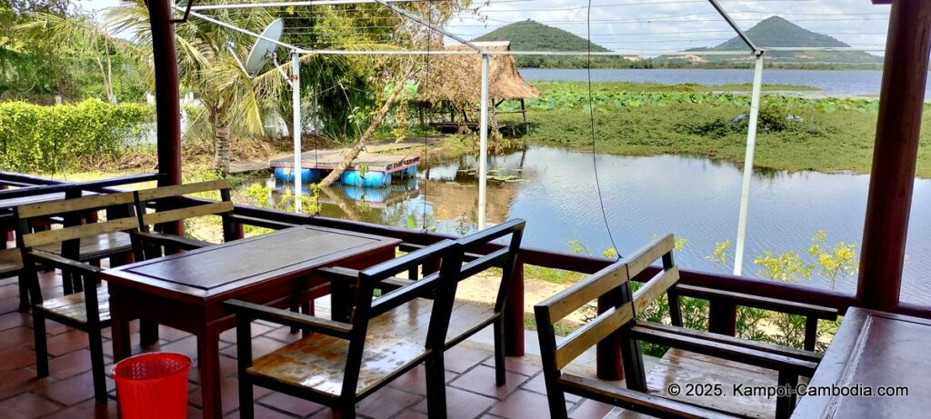 Champs dámour hotel and restaurant on secret lake. kampot, cambodia