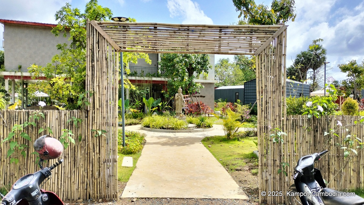 kampot tropical village in cambodia