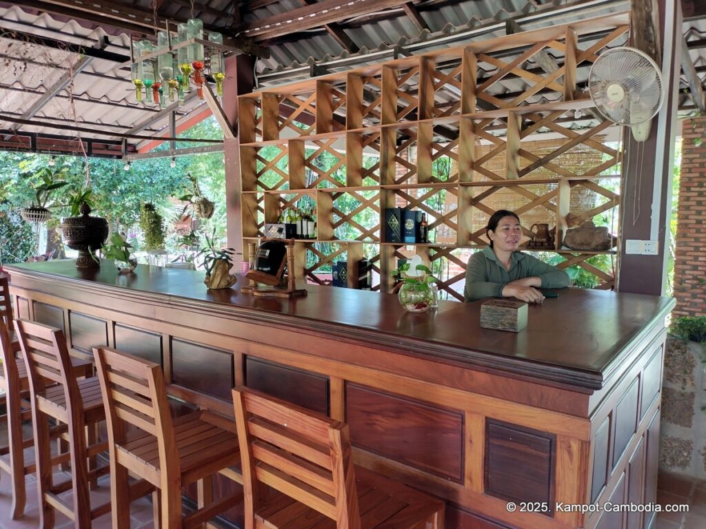 kampheak roath treuy koh bungalows on fish island in kampot cambodia