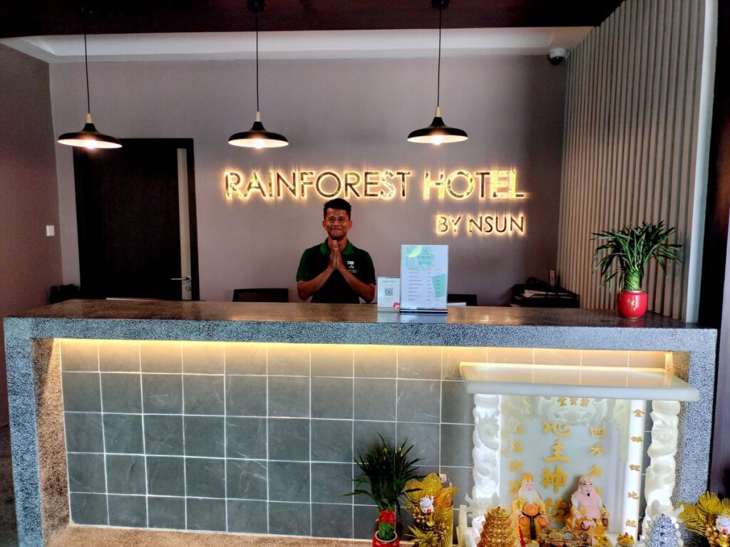 rainforest hotel in kampot cambodia