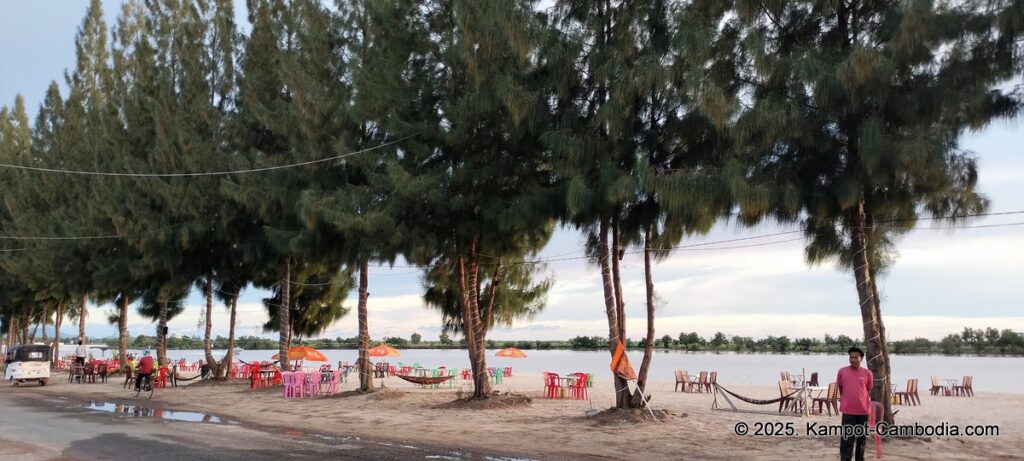 koh smao beach on the kampot river in cambodia