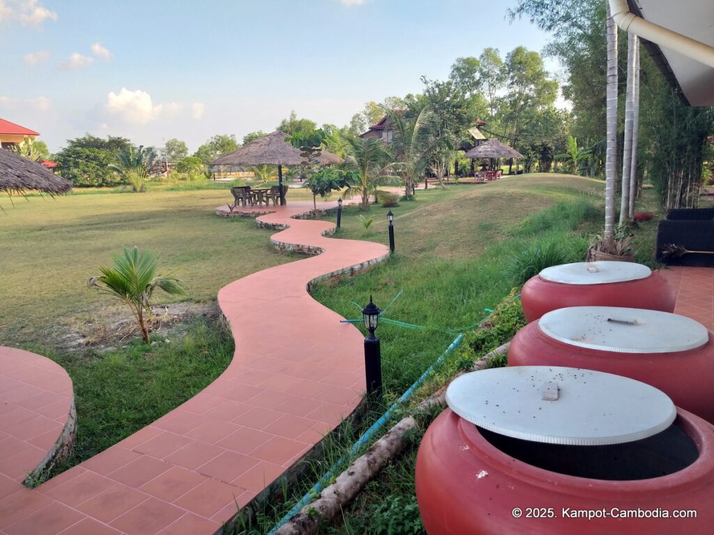 villa vedici in kampot cambodia