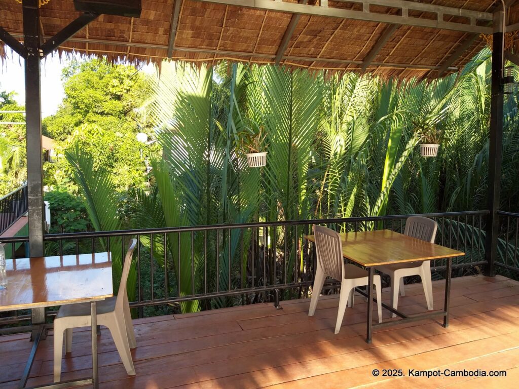 green mango bungalow in kampot cambodia