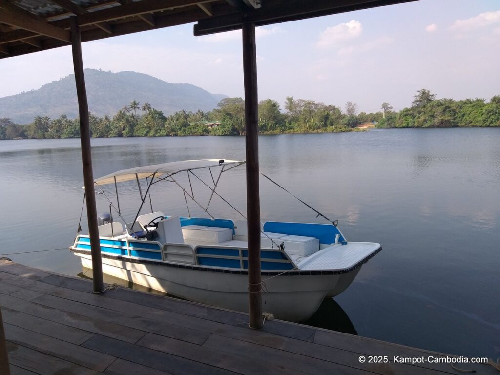 peam snea resort in kampot cambodia