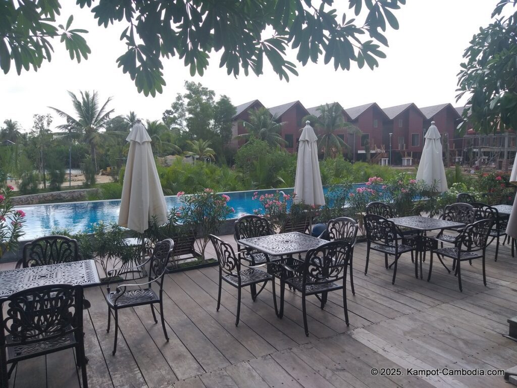 lodge moni essara in kampot cambodia