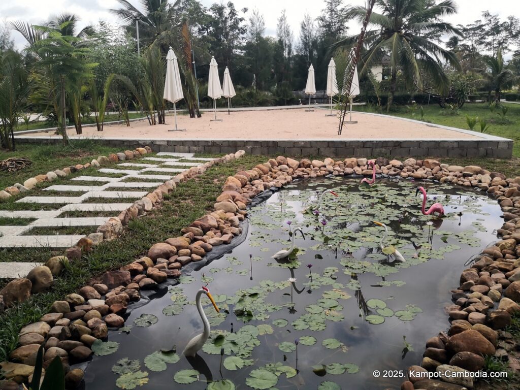 lodge moni essara in kampot cambodia