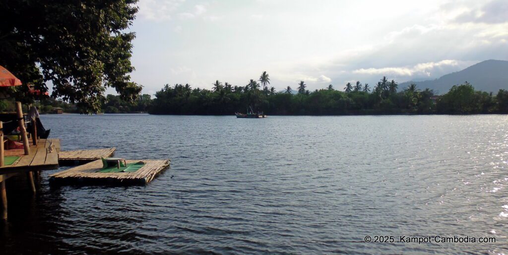 bopha Prey riverside guesthouse and kayaks in kampot cambodia