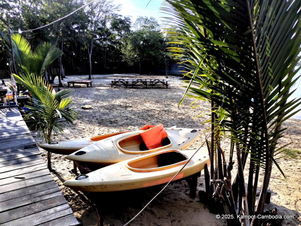 sloek chak bungalows in kampot cambodia