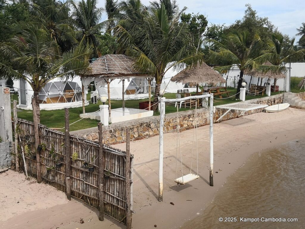 lomhai kampot on fish island in cambodia