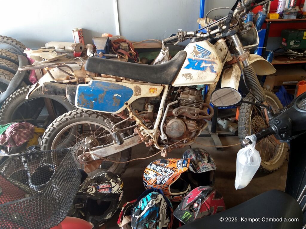 kampot dirt bike shop in cambodia