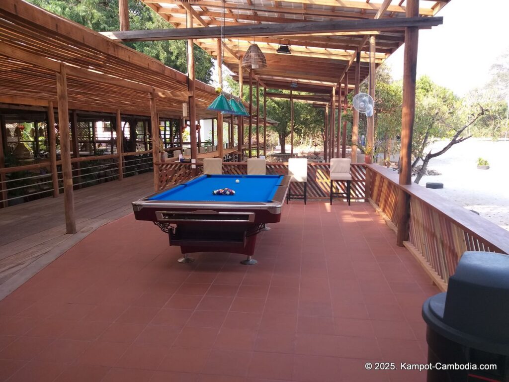 peam snea resort in kampot cambodia