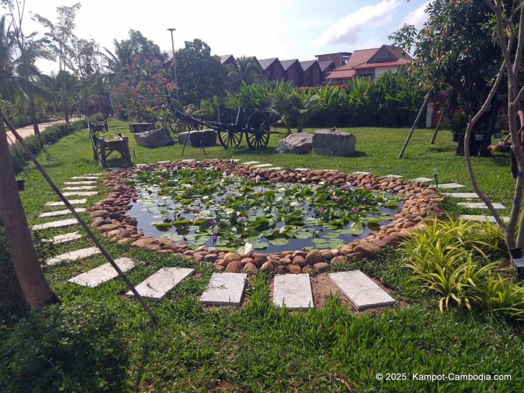 lodge moni essara in kampot cambodia