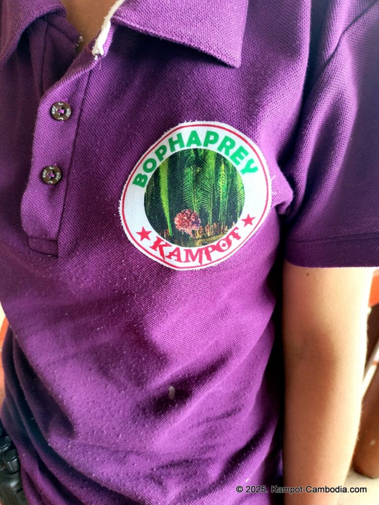 bopha Prey riverside guesthouse and kayaks in kampot cambodia