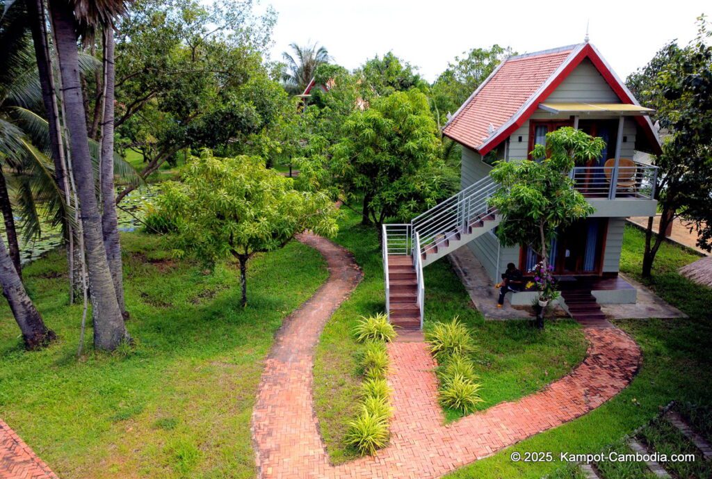 ganesha kampot resort in cambodia