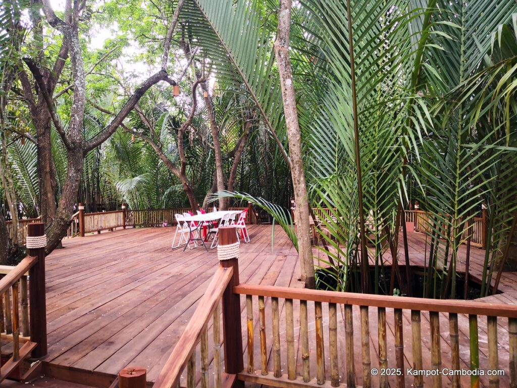 sloek chak bungalows in kampot cambodia