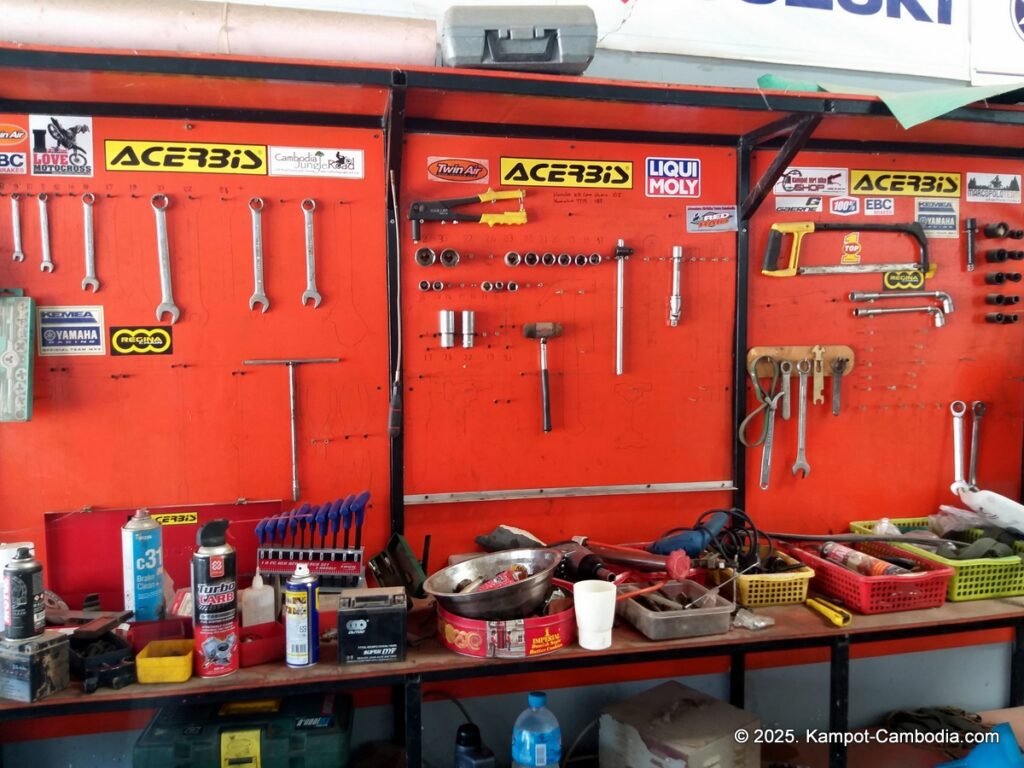 kampot dirt bike shop in cambodia