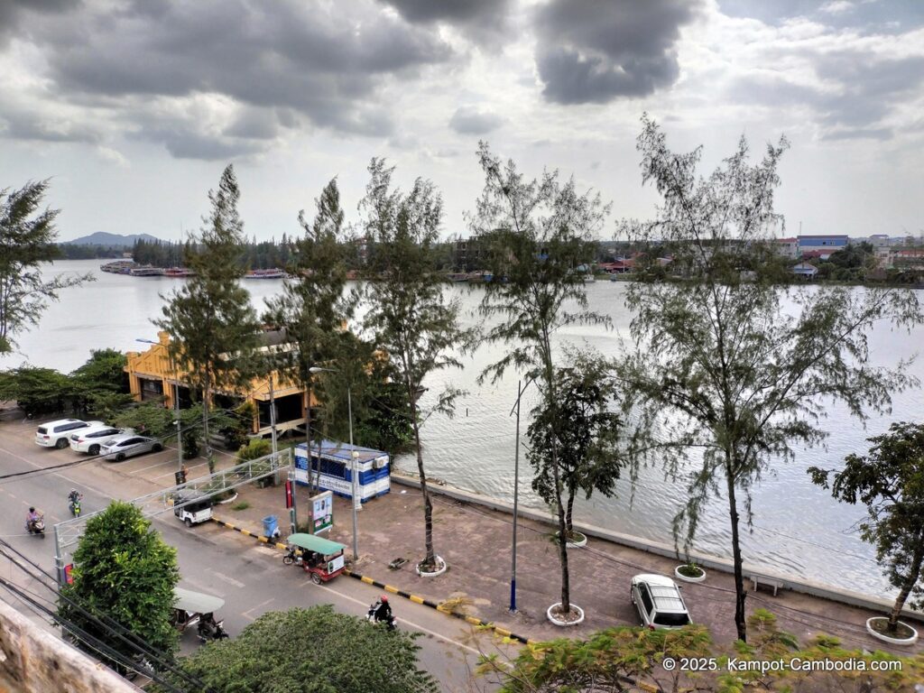 good morning kampot guesthouse in cambodia