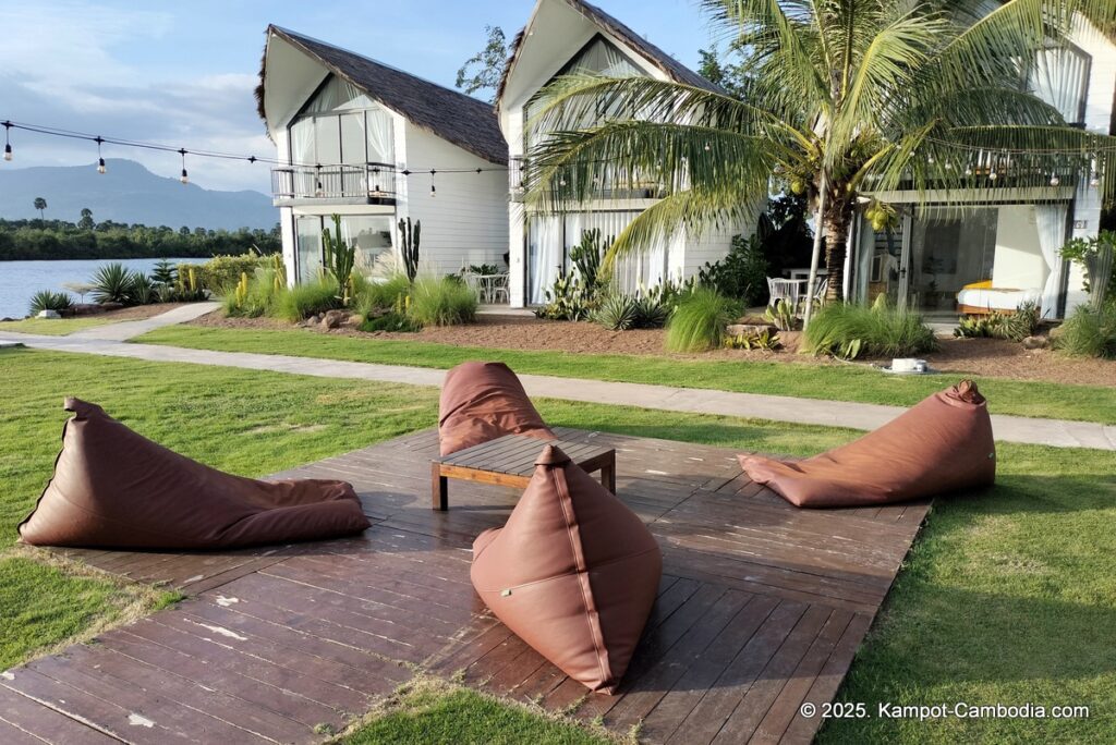 samot on fish island, kampot, cambodia