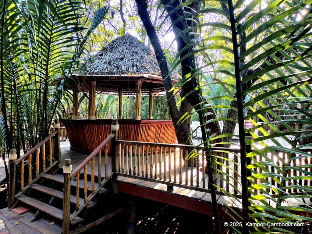 sloek chak bungalows in kampot cambodia