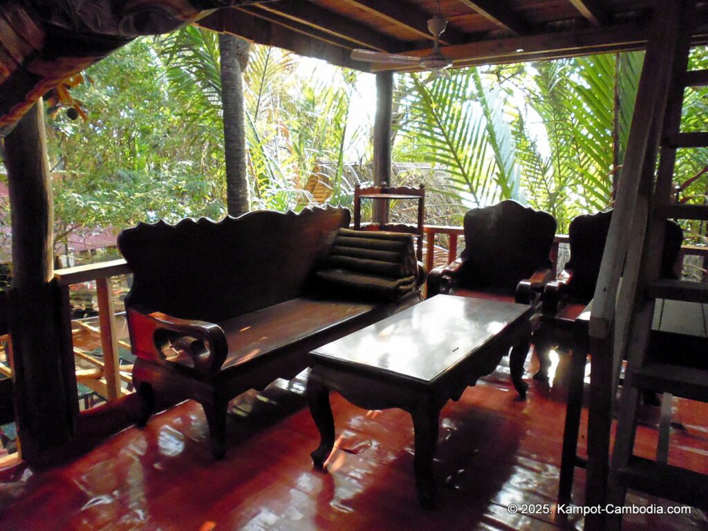 bopha Prey riverside guesthouse and kayaks in kampot cambodia