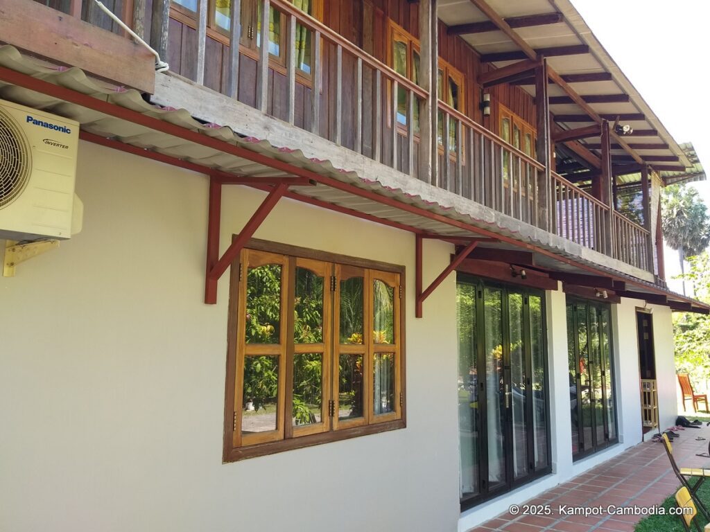 nary garden bungalow in kampot cambodia