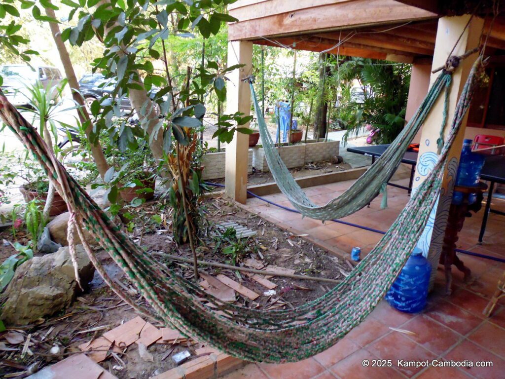 bopha Prey riverside guesthouse and kayaks in kampot cambodia