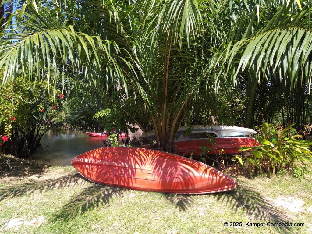 nary garden bungalow in kampot cambodia