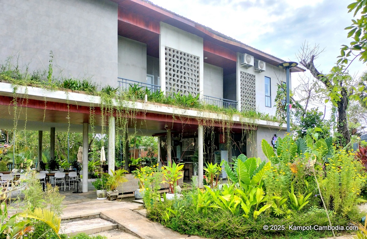 kampot tropical village in cambodia