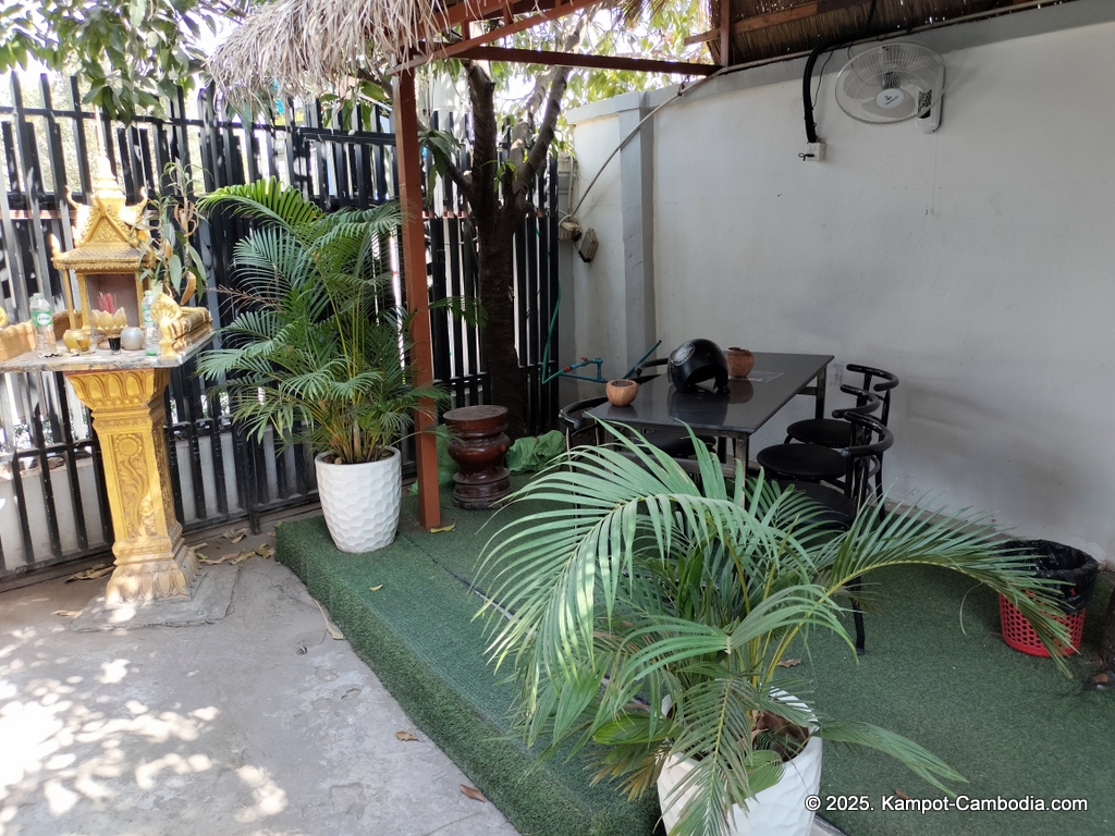 blue moon guesthouse restaurant in kampot cambodia