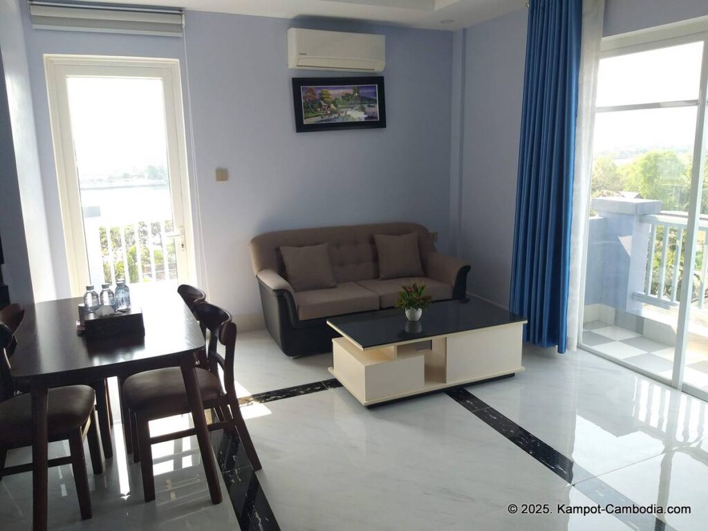 heng heng guesthouse and apartments in kampot cambodia