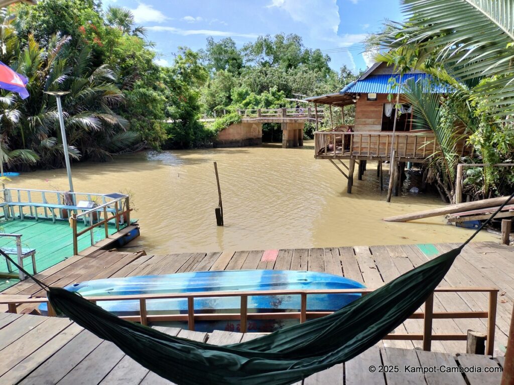bopha Prey riverside guesthouse and kayaks in kampot cambodia