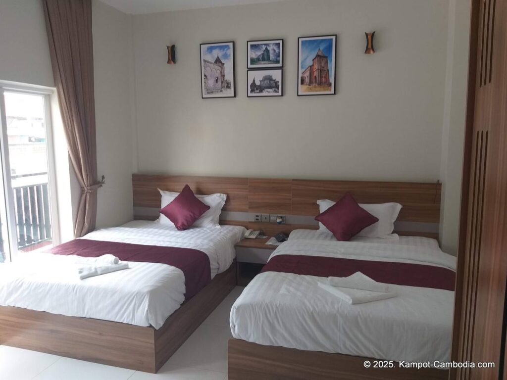 twin hotel in kampot cambodia