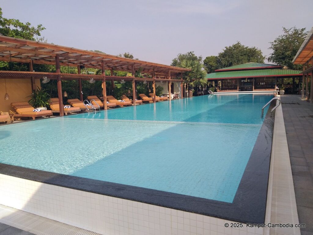 peam snea resort in kampot cambodia