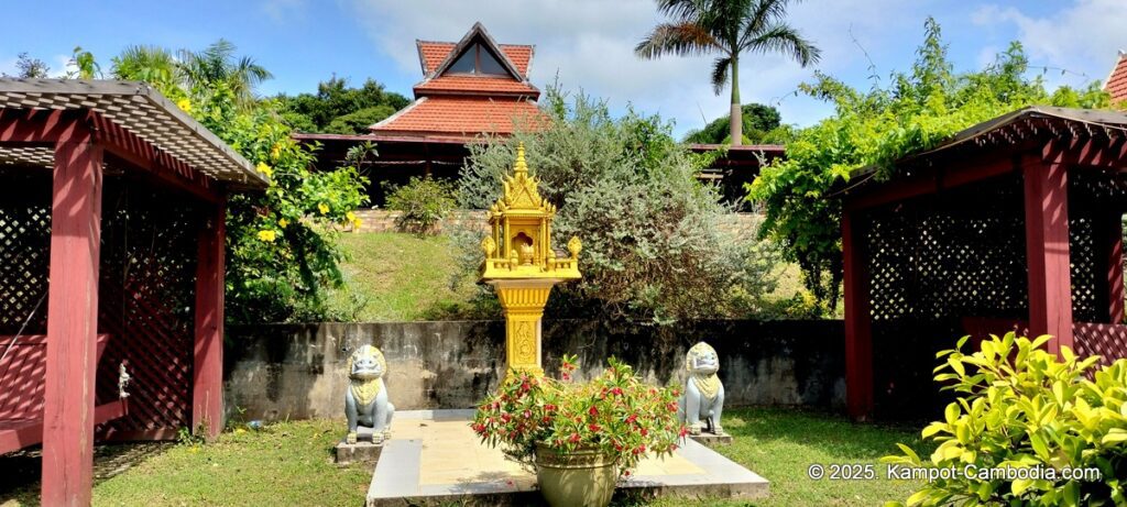 maline resort pepper farm in kampot cambodia