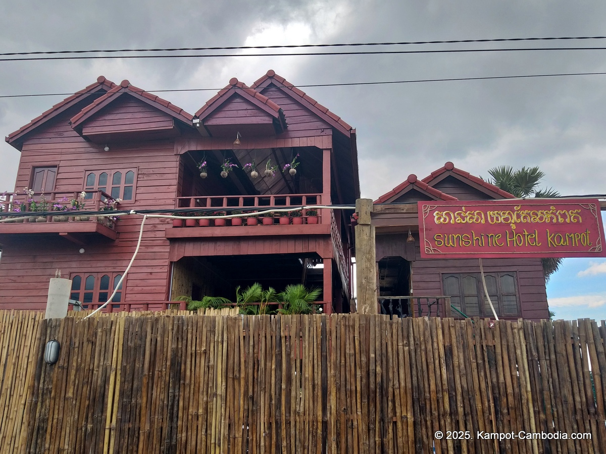 sunshine hotel kampot cambodia